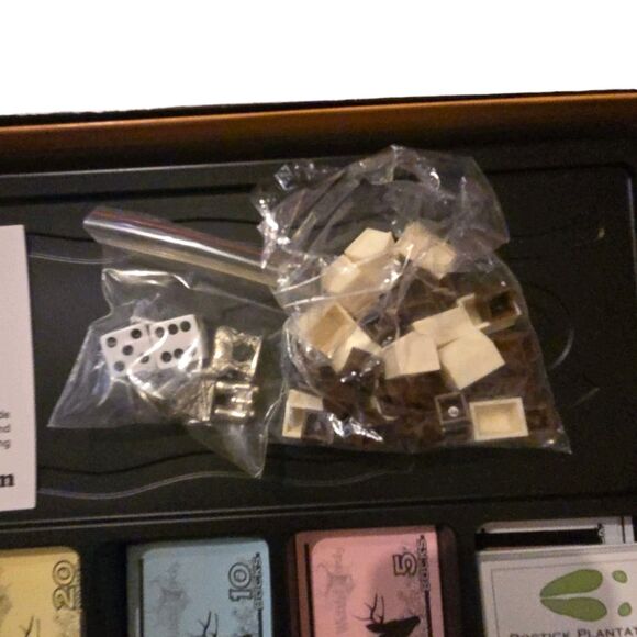 MONOPOLY WHITETAILOPOLY BOARD GAME THE HUNT HAS BEGUN 100% COMPLETE WHITETAIL - Picture 8 of 9